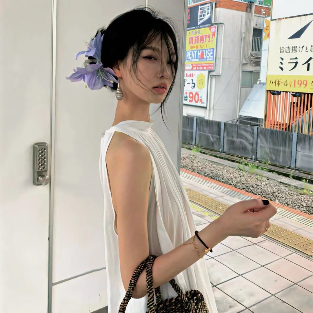 与彩云相遇2023